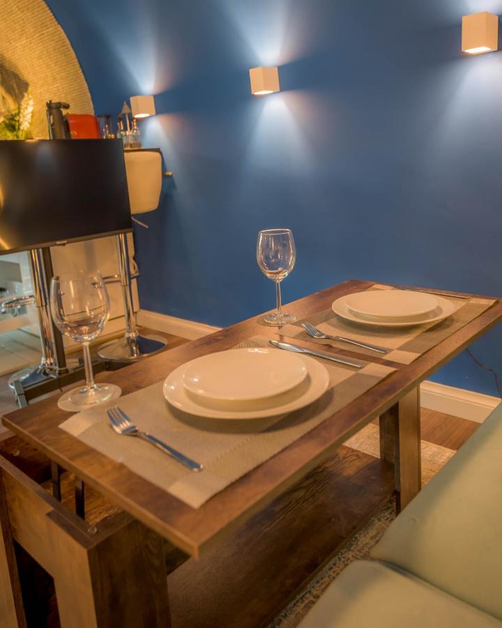 Quirky Vaulted Flat With Terrace Apartment Bath Ngoại thất bức ảnh