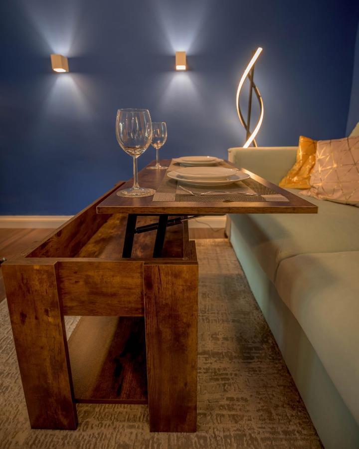 Quirky Vaulted Flat With Terrace Apartment Bath Ngoại thất bức ảnh